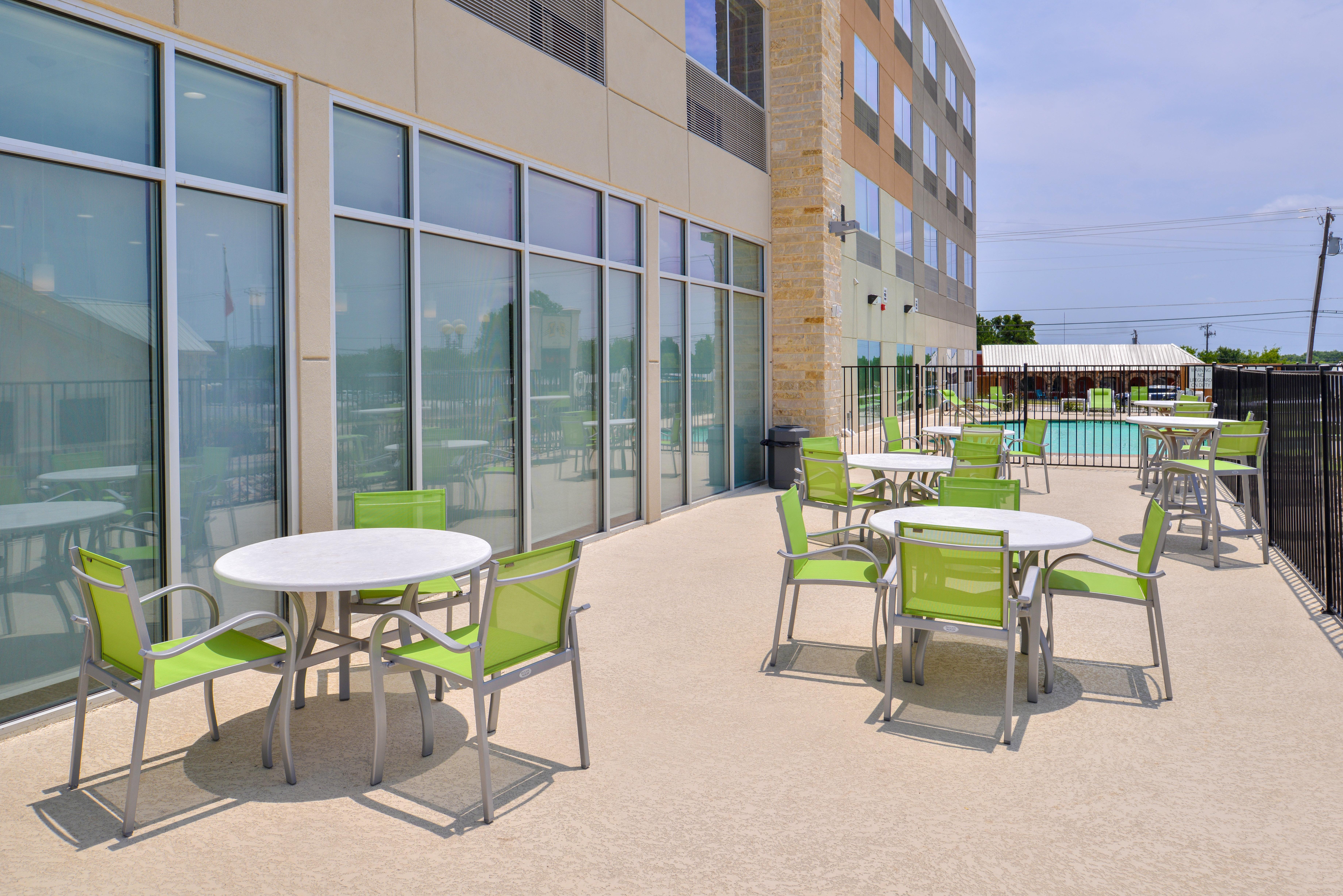 Holiday Inn Express - Early By Ihg Экстерьер фото
