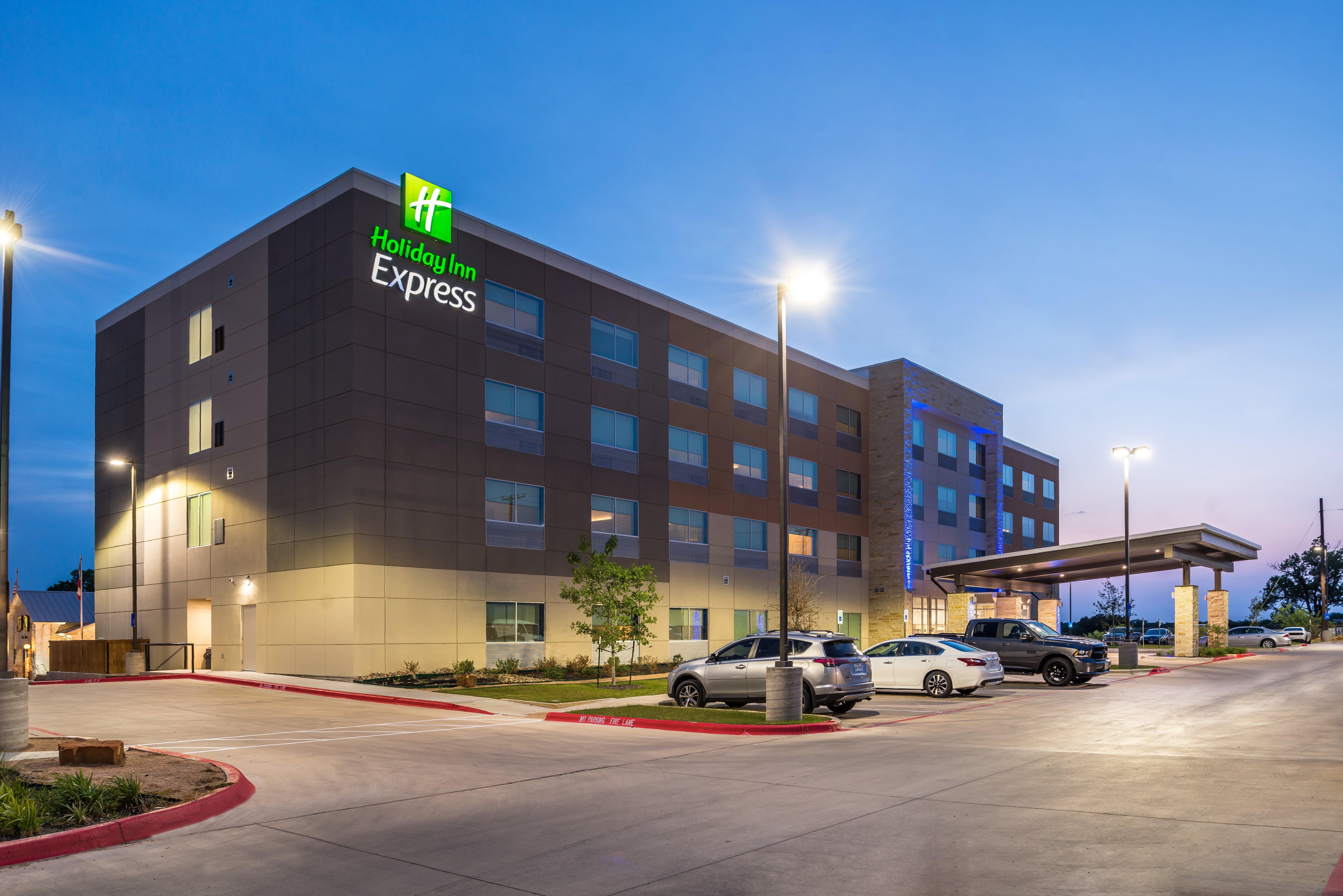 Holiday Inn Express - Early By Ihg Экстерьер фото